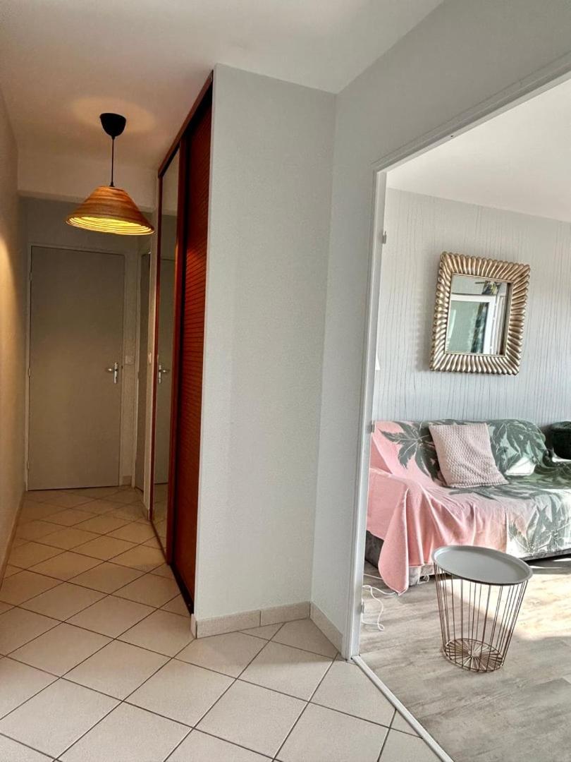 The Belvedere: City Centre With Magnificent Views Apartment Поатие Екстериор снимка